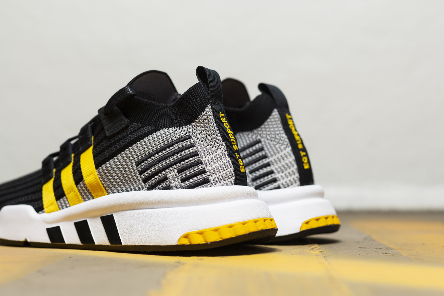 Кроссовки мужские Adidas EQT Equipment Support Mid ADV Primeknit Core Black / EQT Yellow / Flat White