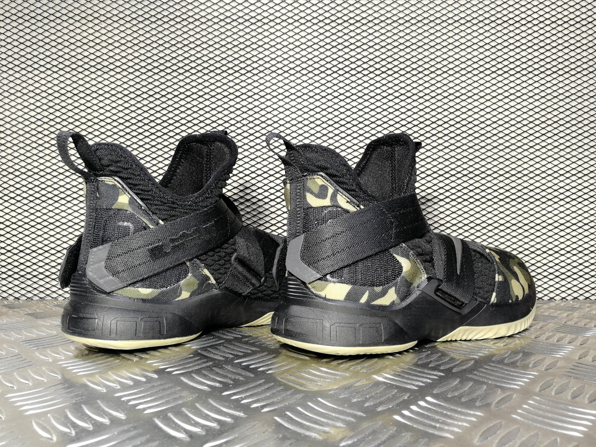 мужские кроссовки Nike Lebron Soldier 12 SFG Camo Black / Hazel Rush / Black