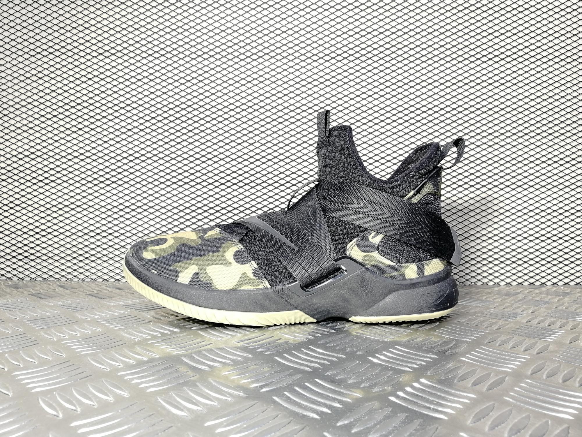 мужские кроссовки Nike Lebron Soldier 12 SFG Camo Black / Hazel Rush / Black