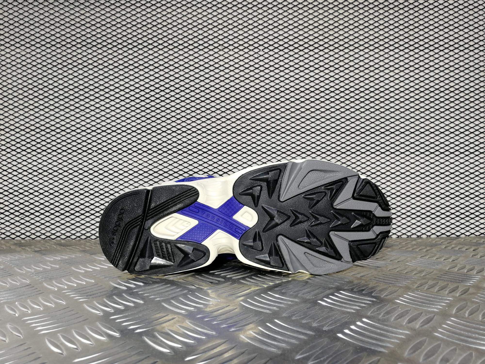 Кроссовки мужские Adidas Yung 1 Alpine