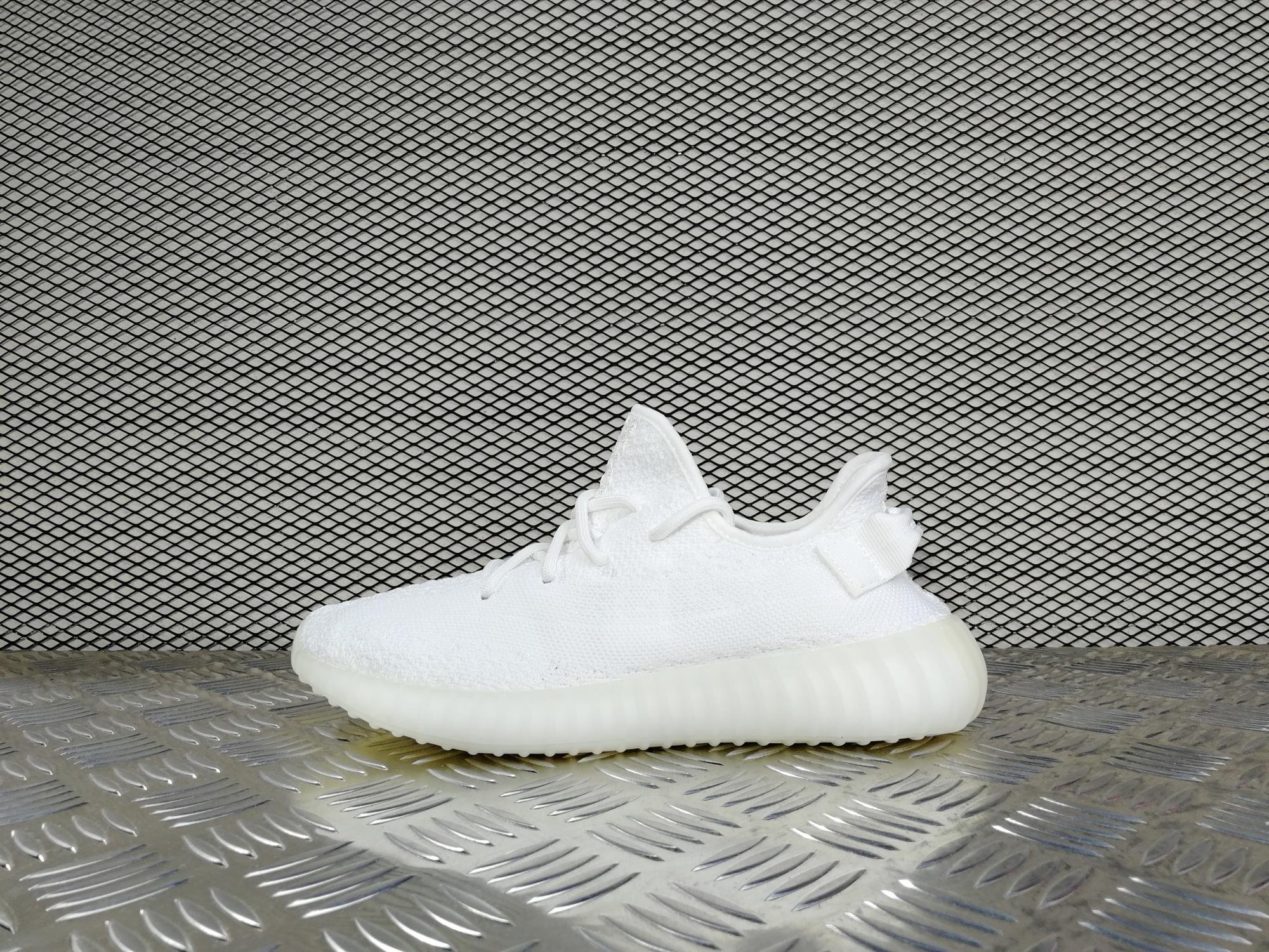 мужские кроссовки Adidas Yeezy 350 Boost V2 Cream / Triple White