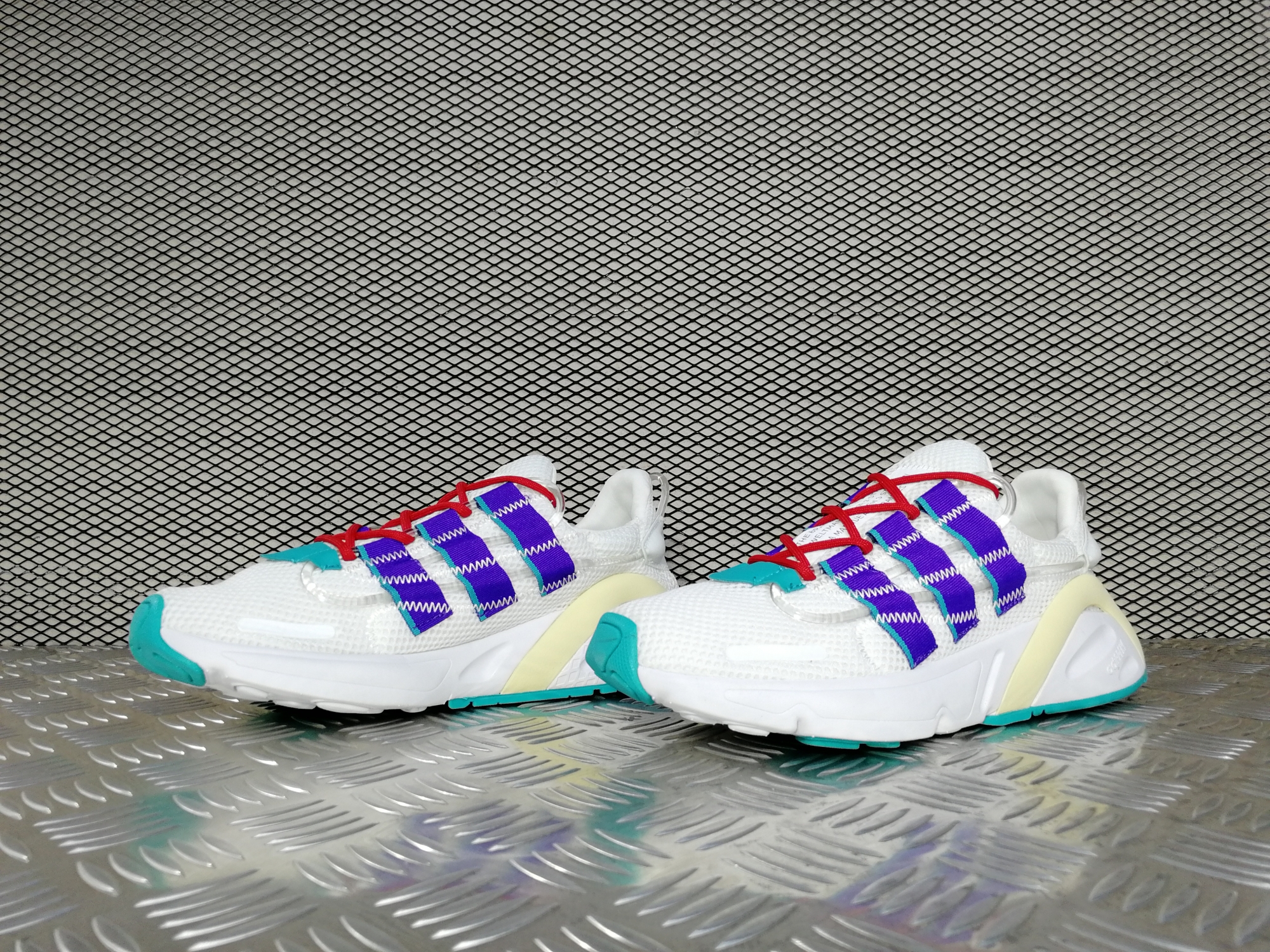 мужские кроссовки Adidas LXCON Clear Brown / Active Purple