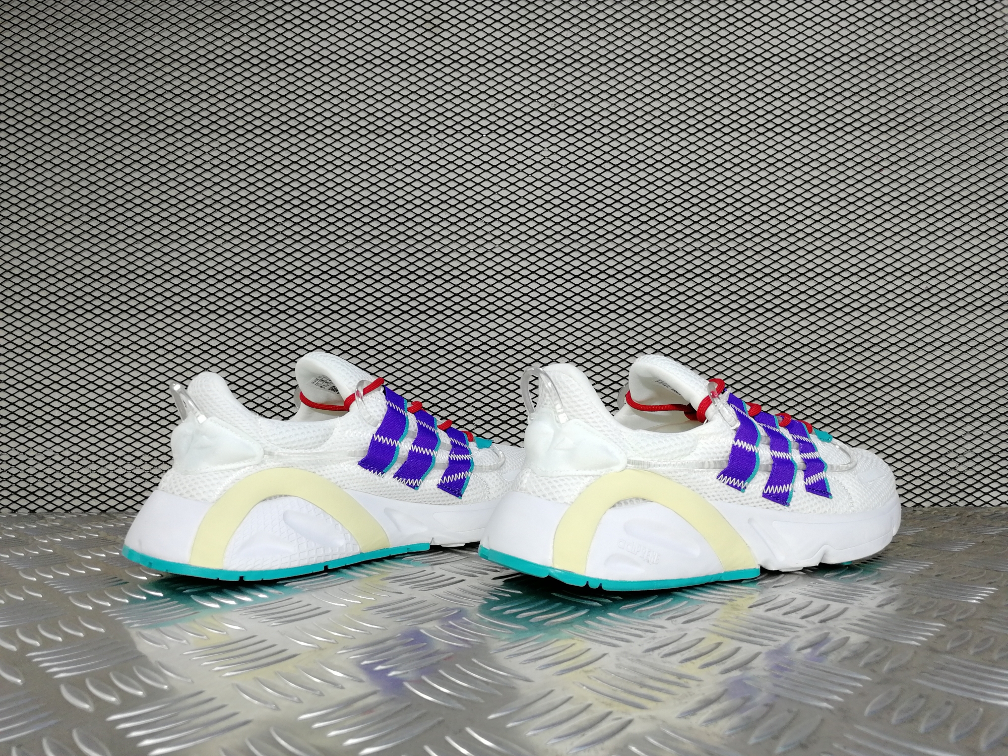 мужские кроссовки Adidas LXCON Clear Brown / Active Purple