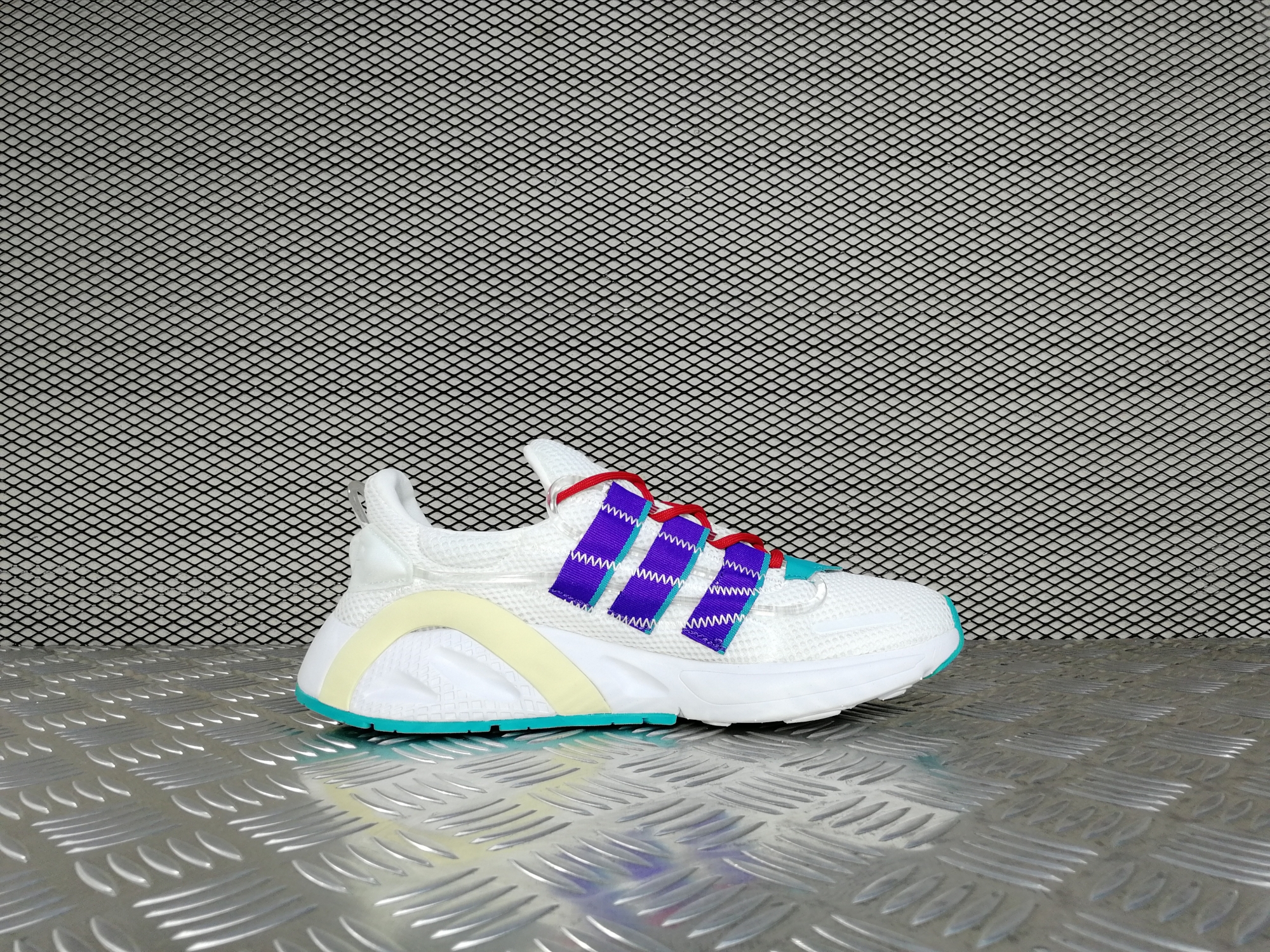 мужские кроссовки Adidas LXCON Clear Brown / Active Purple