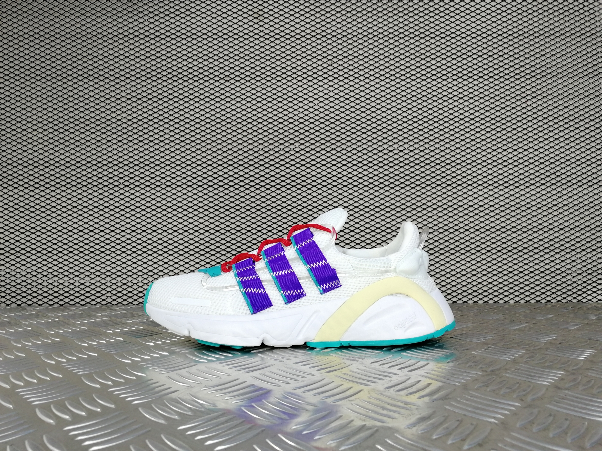 мужские кроссовки Adidas LXCON Clear Brown / Active Purple