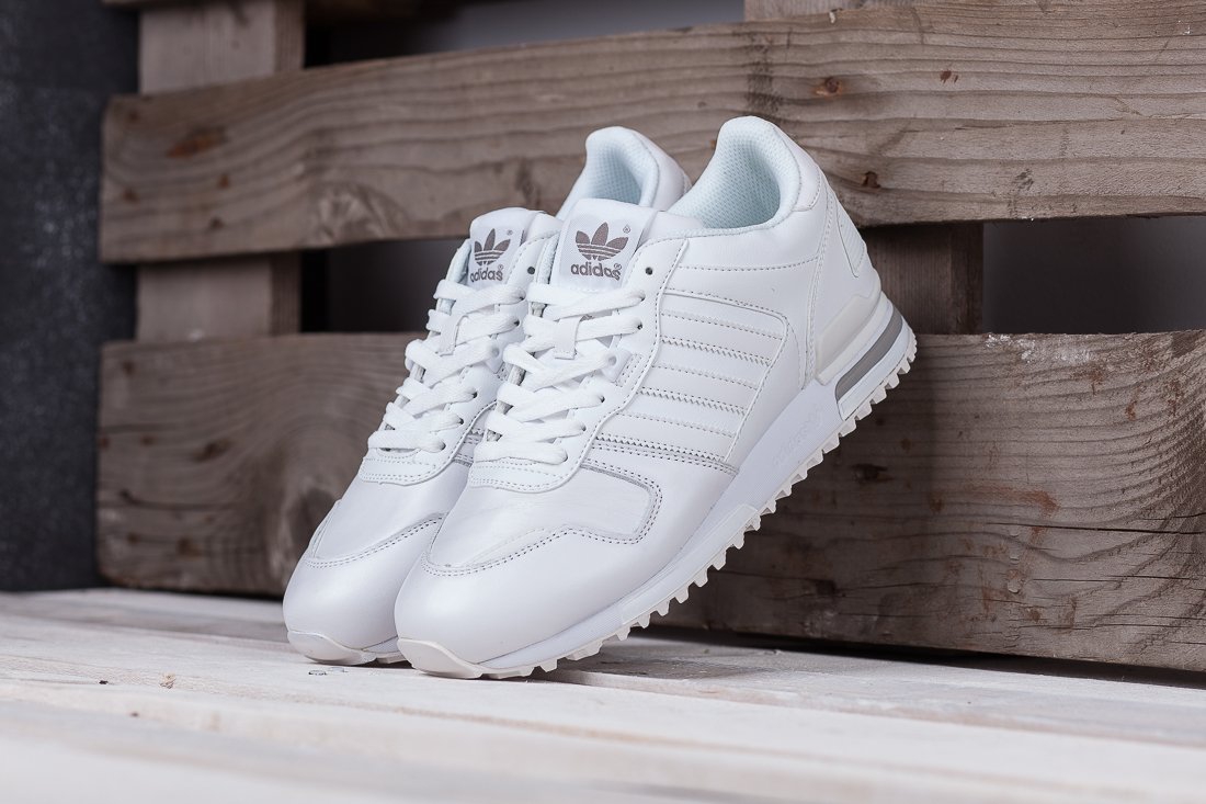 Адидас ZX 700 белые