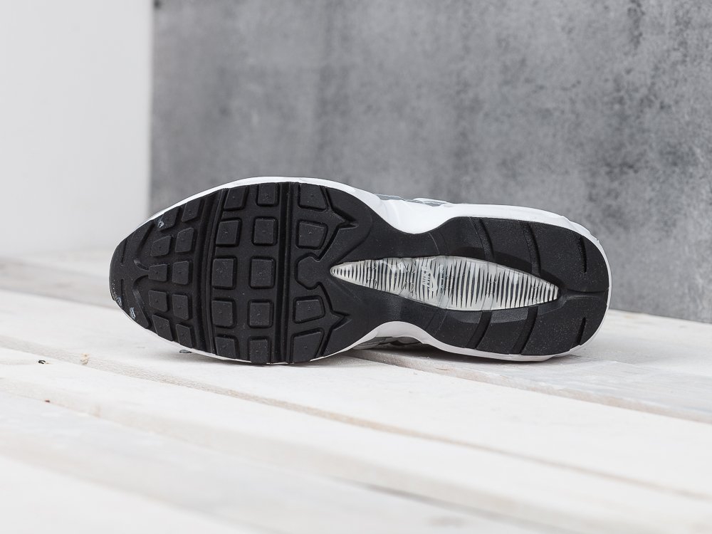 Nike Air Max 95 серебристые мужские (AR9532) - фото 3 Nike Air Max 95 серебристые мужские (AR9532) - фото 3