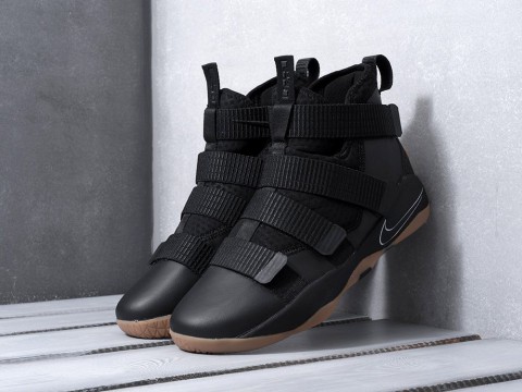 мужские кроссовки Nike Lebron Soldier 11