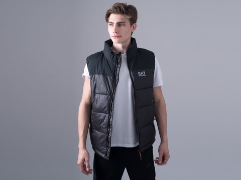 мужской жилет Armani