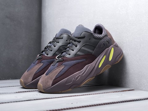 мужские кроссовки Adidas Yeezy Boost 700