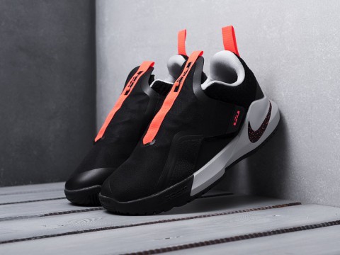 мужские кроссовки Nike LeBron Ambassador 11
