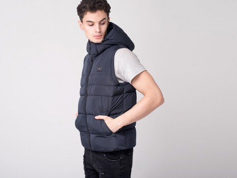 мужской жилет Armani