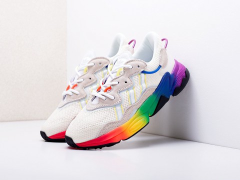 женские кроссовки Adidas Ozweego