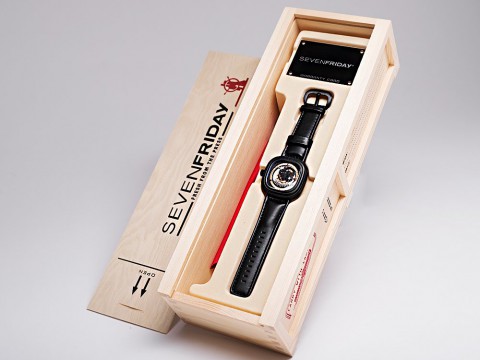 часы Sevenfriday