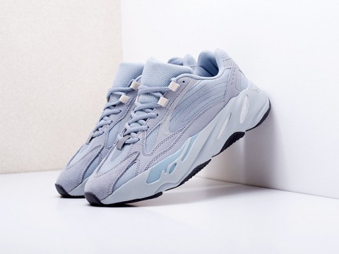женские кроссовки Adidas Yeezy Boost 700 v2