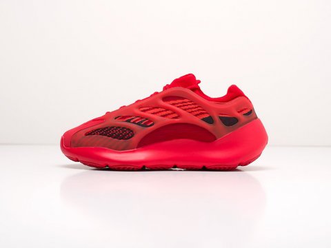Женские кроссовки Adidas Yeezy Boost 700 v3 WMNS Red / Black (36-40 размер)