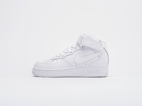 Женские кроссовки Nike Air Force 1 Winter WMNS белые Женские кроссовки Nike Air Force 1 Winter WMNS белые