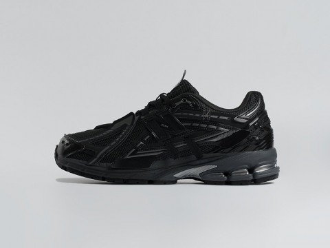 New Balance 1906A Black / Silver