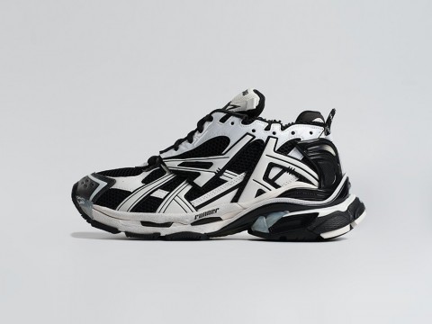 Balenciaga Runner Black / White