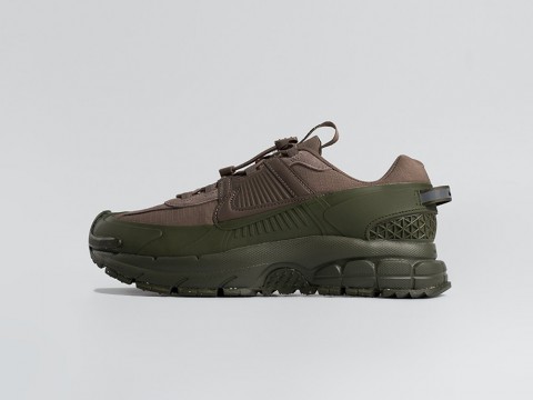 Nike Zoom Vomero 5 Roam Brown / Green