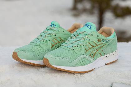 asics mint green
